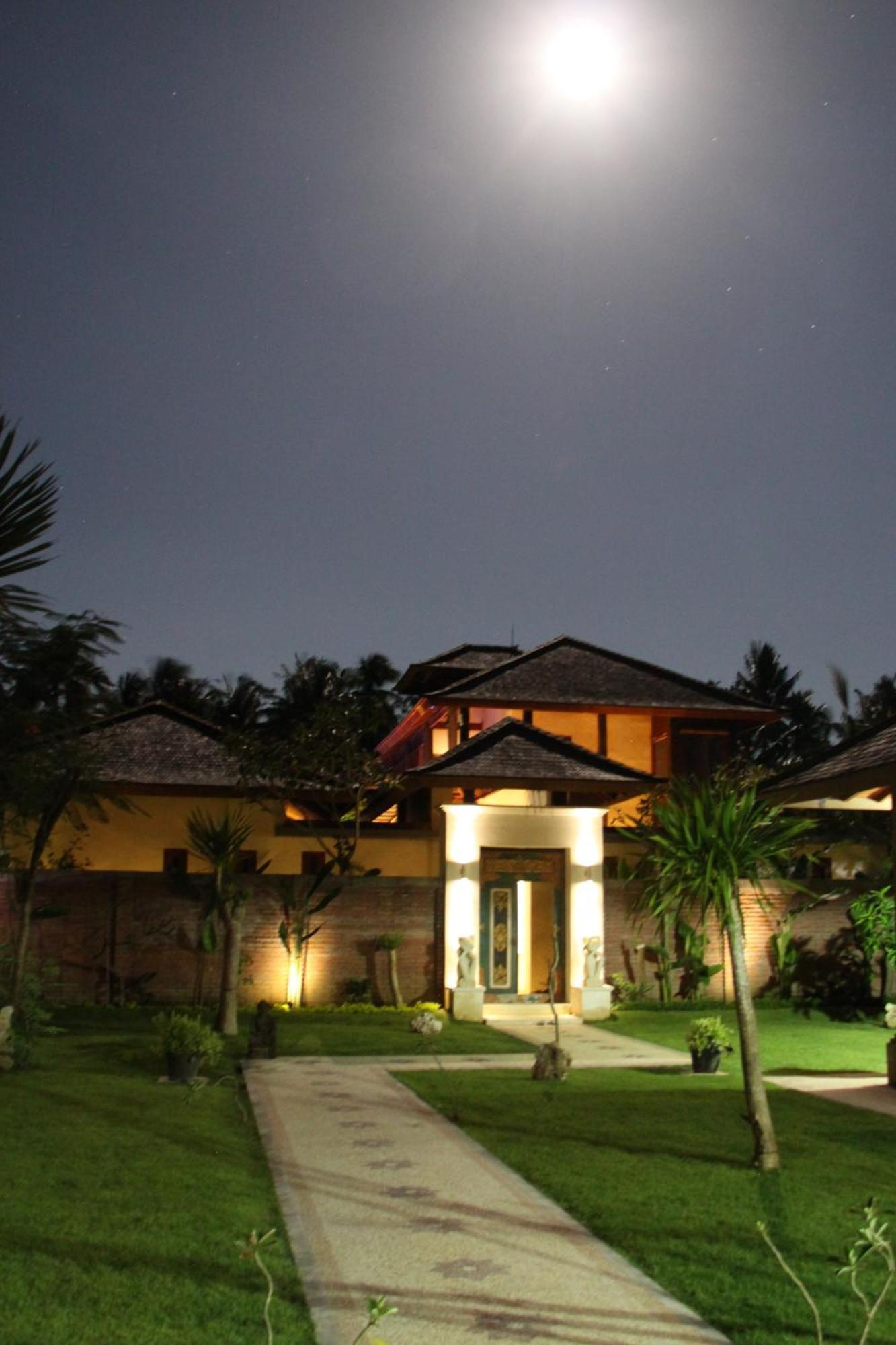 Villa Rumah Isah تْشانديداسا المظهر الخارجي الصورة
